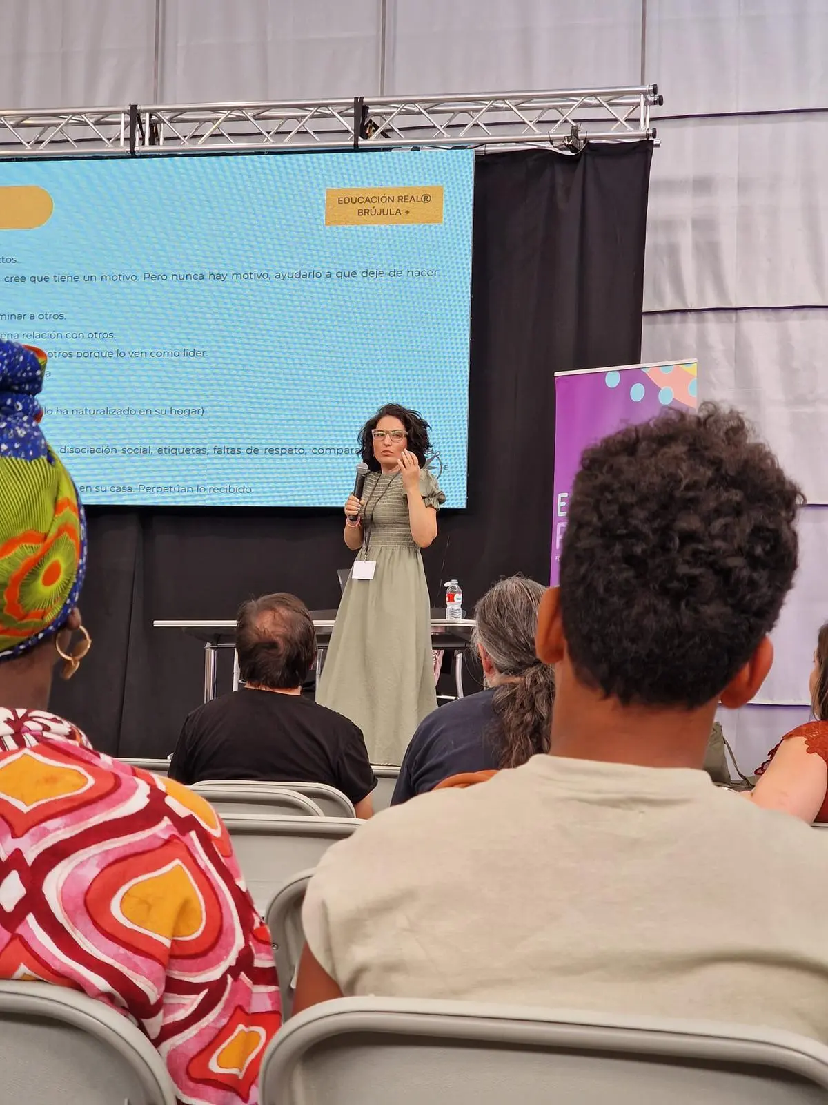 Brújula+ en los medios: Expofamilia 2025, público asistente